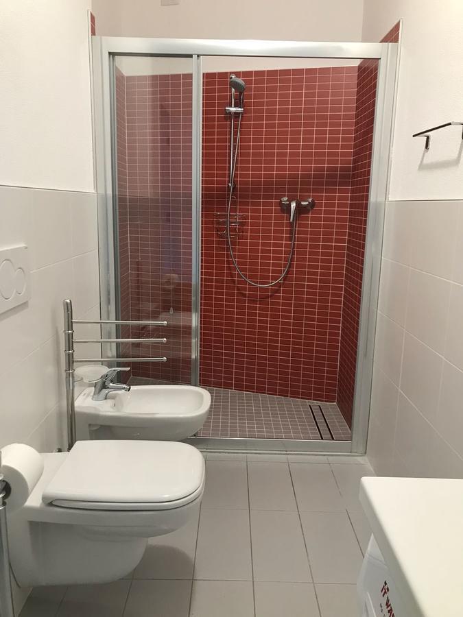 Baia Blu - Luxury Apartments With Pool Cremia Exteriör bild