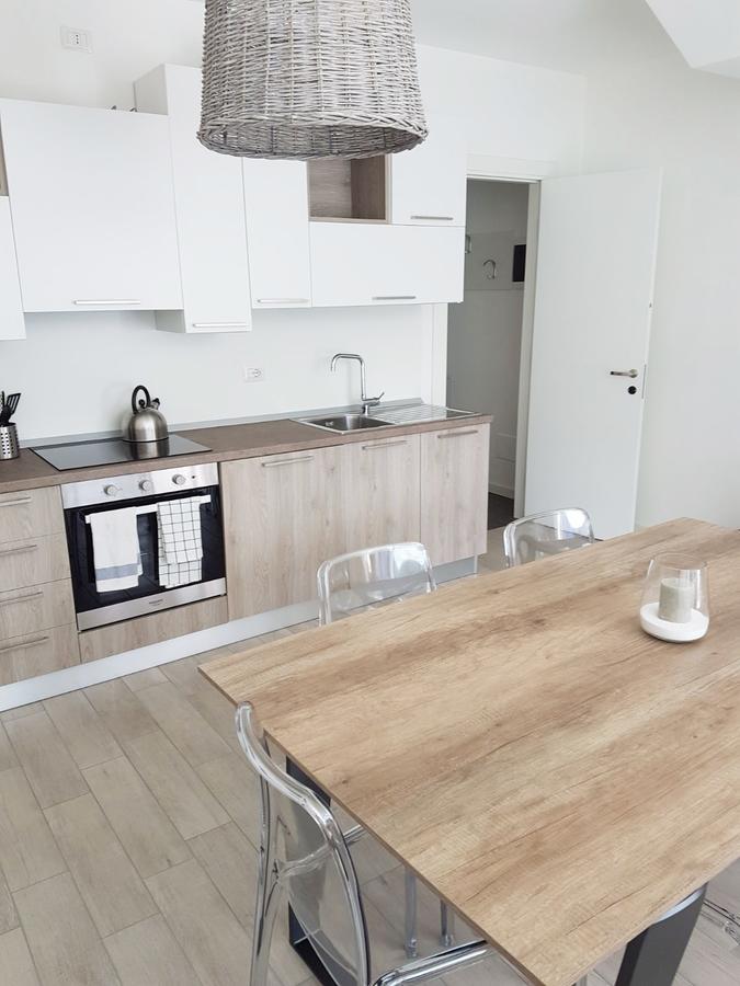 Baia Blu - Luxury Apartments With Pool Cremia Exteriör bild
