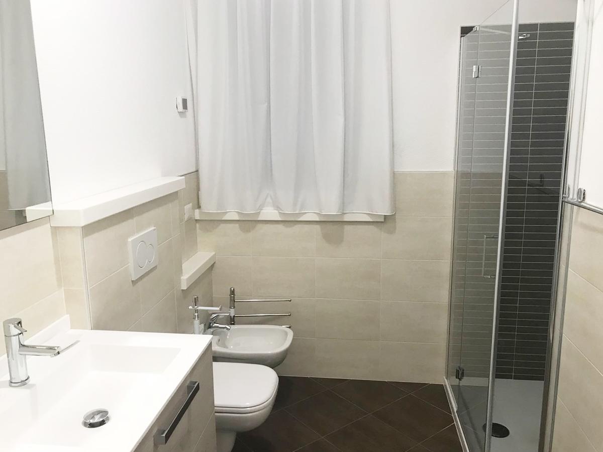 Baia Blu - Luxury Apartments With Pool Cremia Exteriör bild